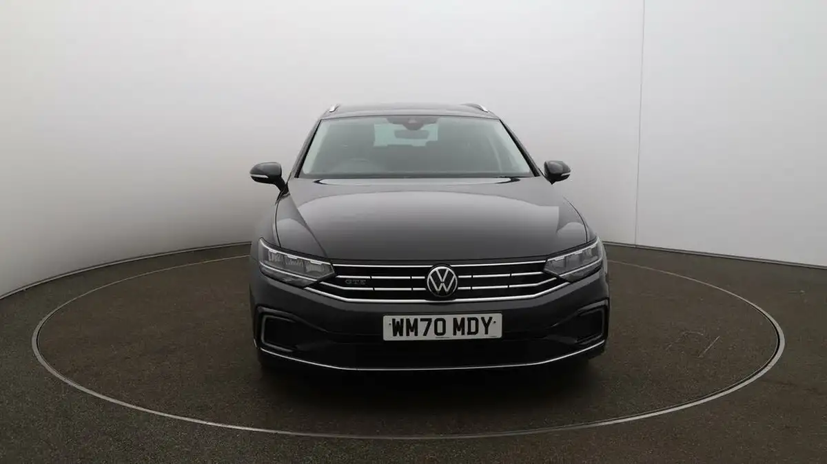 2021-volkswagen-passat-14-tsi-gte-estate-5d-big-2