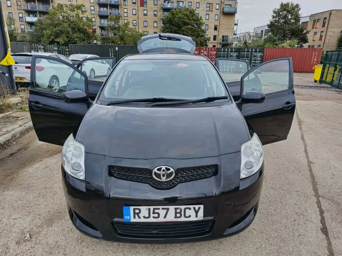 2007-toyota-auris-16-t3-5d-mmt-big-31