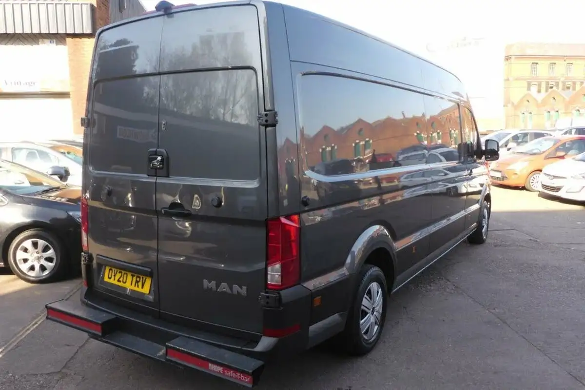 2020-man-tge-20-bitd-3180-long-177pseu6-rwd-high-roof-van-big-6