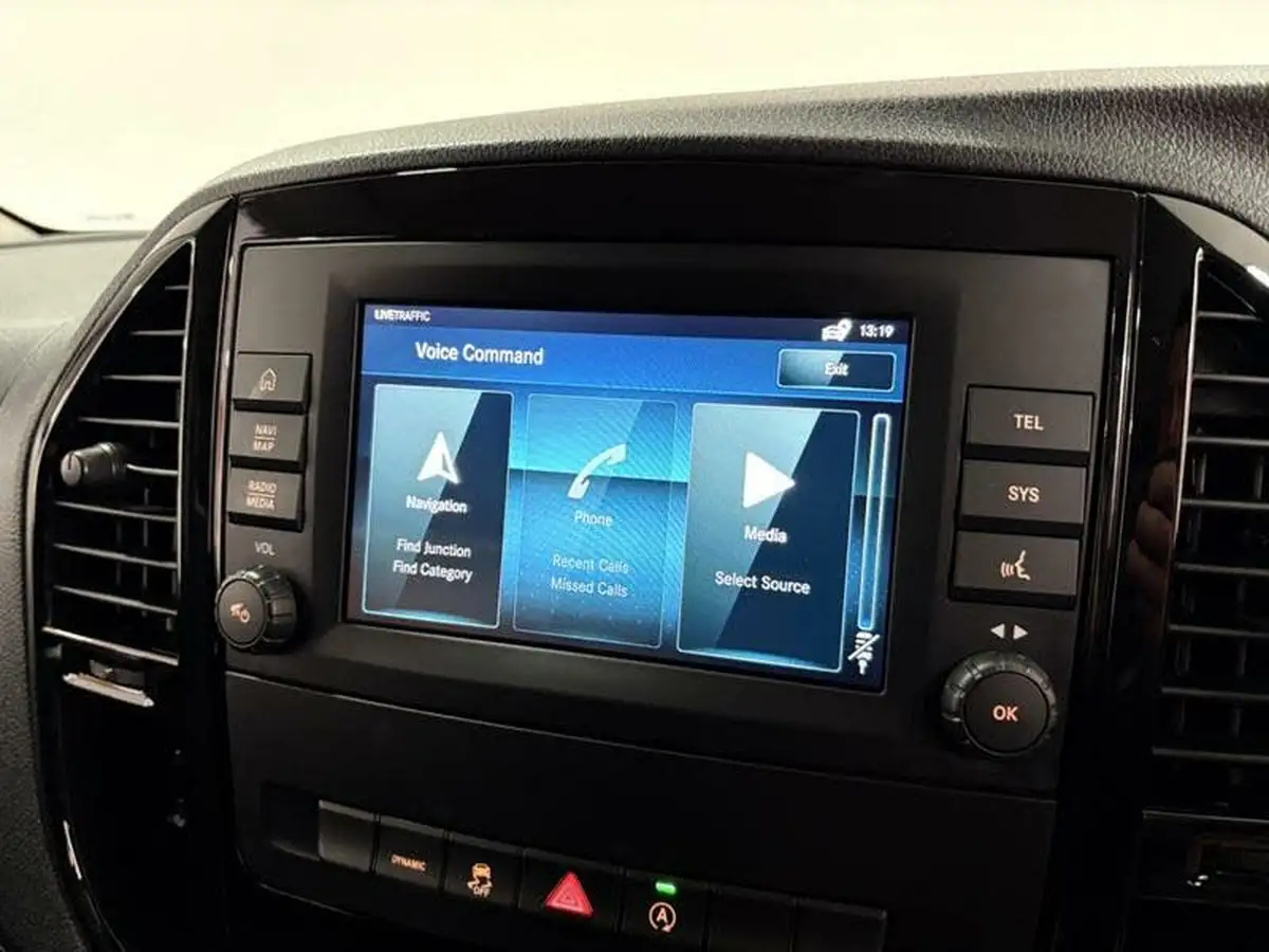 2022-mercedes-benz-vito-big-22