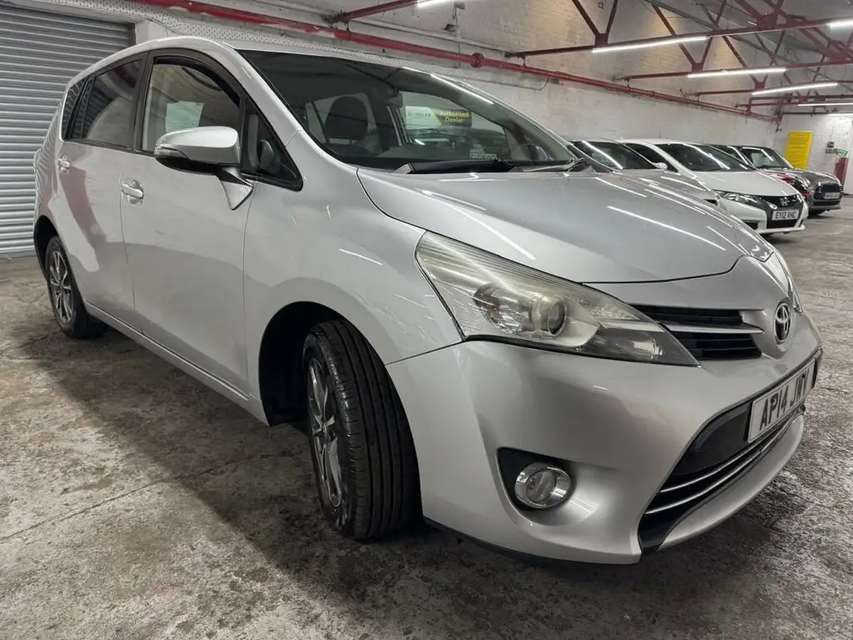 2014-toyota-verso-16d-d-4d-icon-big-4