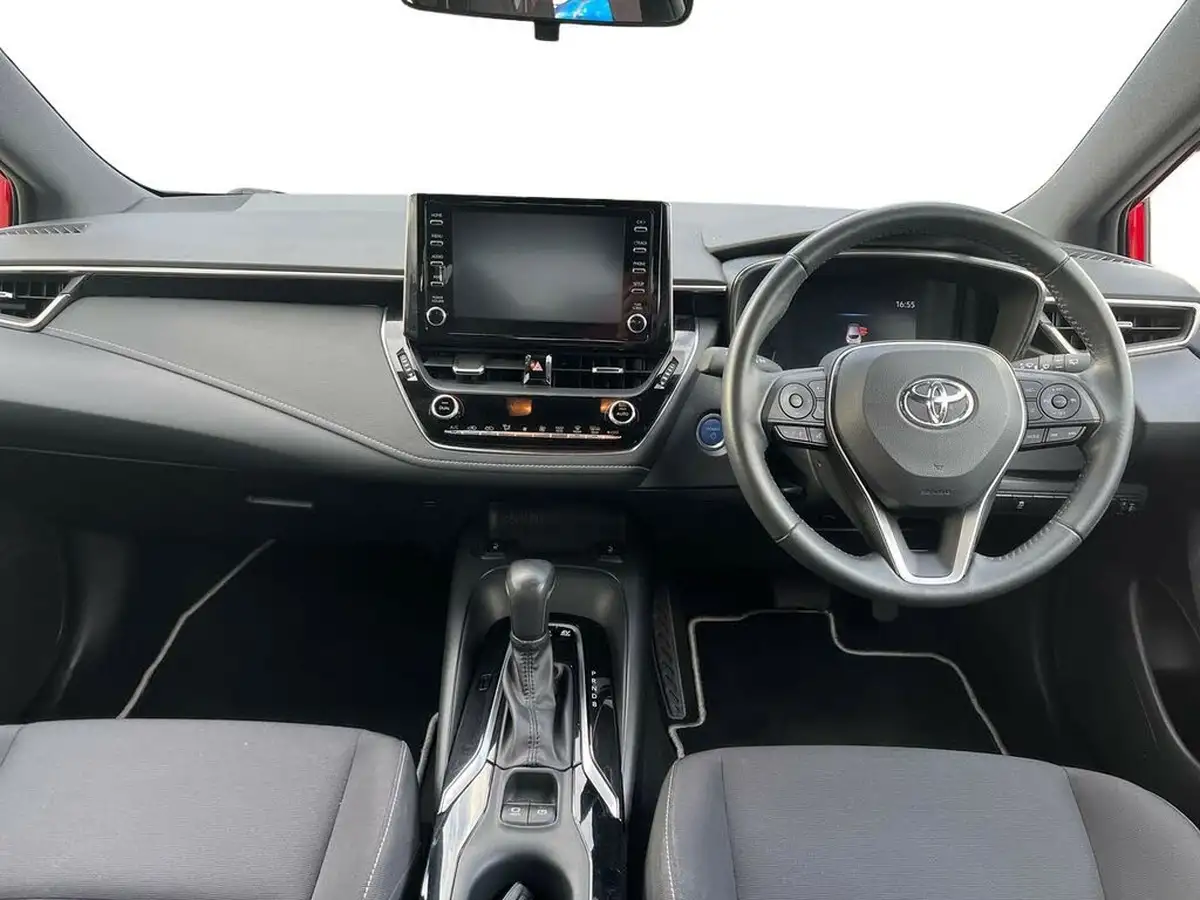 2022-toyota-corolla-18-vvt-i-icon-120bhp-trk-hatchback-5d-big-5