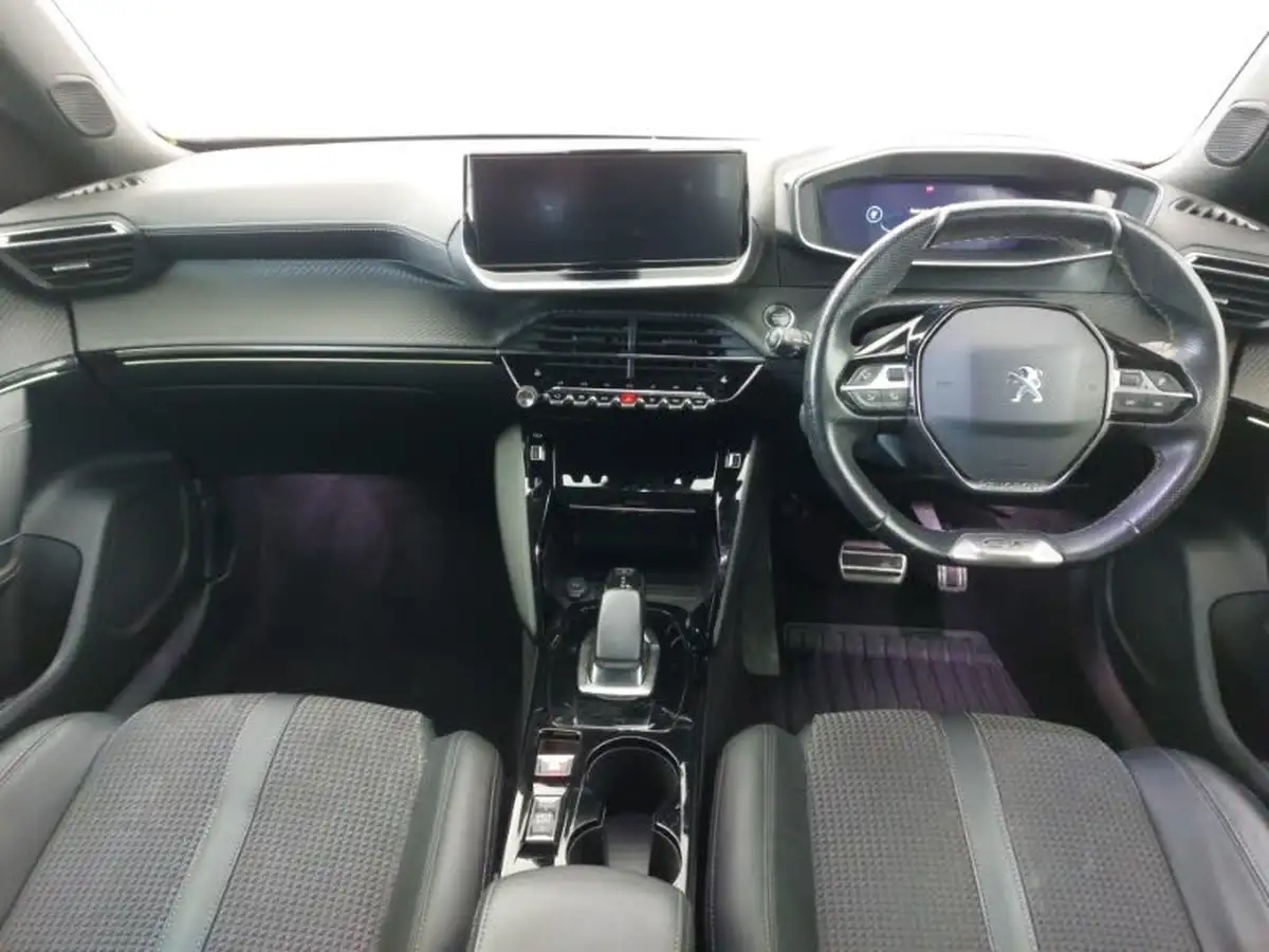 2020-peugeot-2008-suv-e-gt-big-2