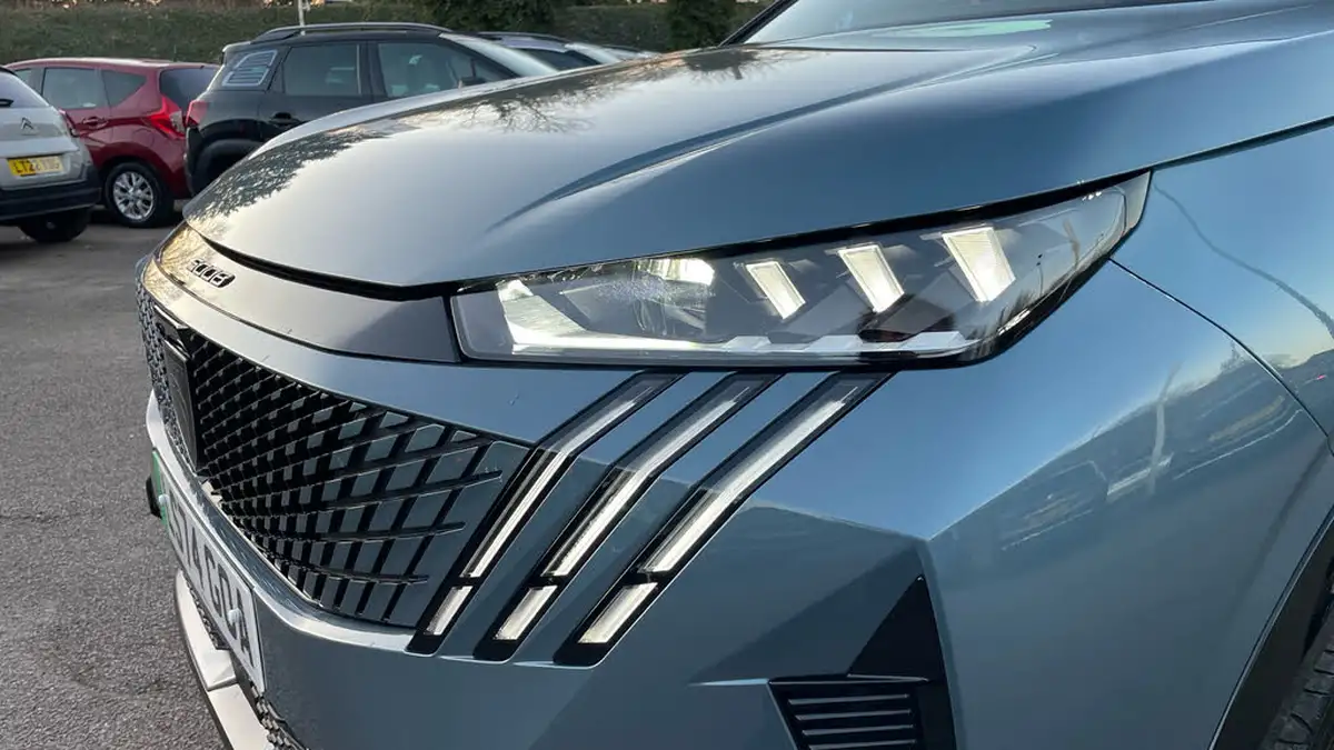 2024-peugeot-5008-suv-e-gt-big-45