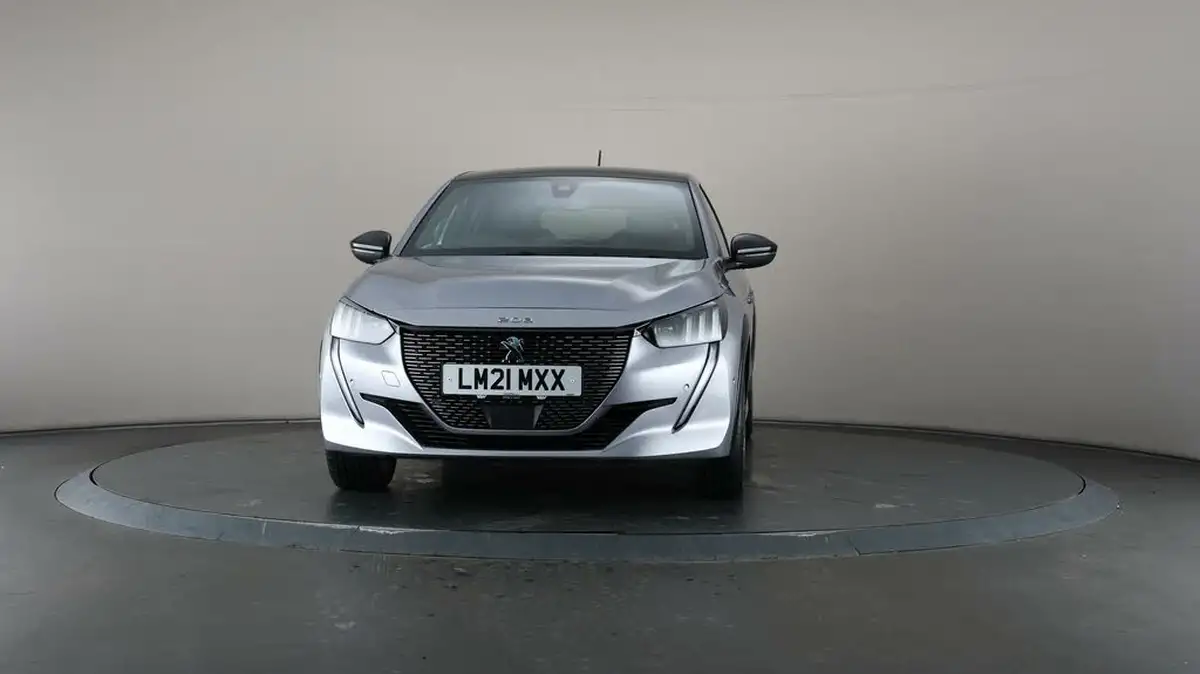2021-peugeot-208-e-gt-50kwh-big-42