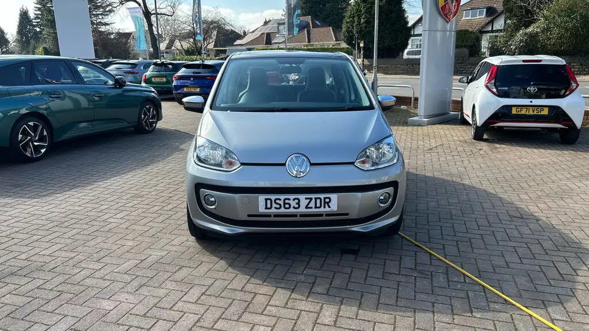2013-volkswagen-up-10-high-up-5d-big-7