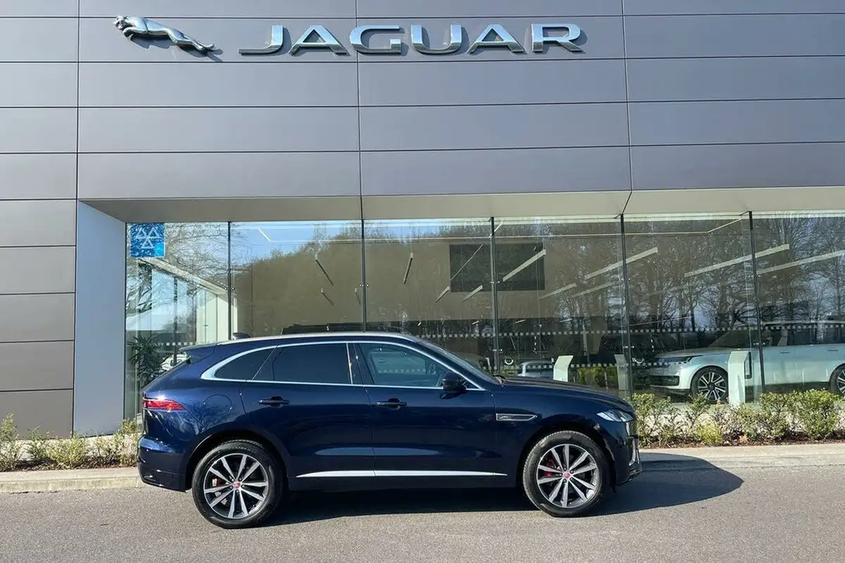 2023-jaguar-f-pace-20-d200-r-dynamic-se-big-1
