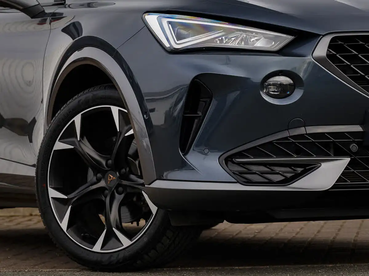 2022-cupra-formentor-14-e-hybrid-v2-big-19