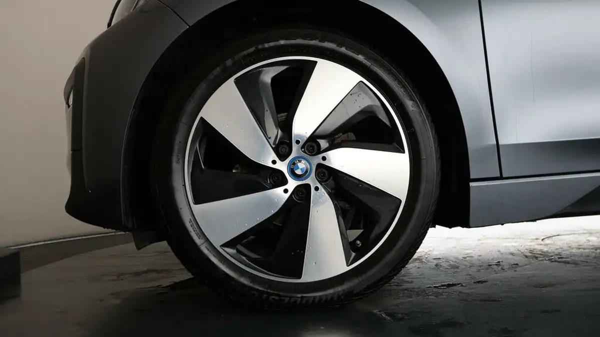 2021-bmw-i3-e-120-ah-big-18