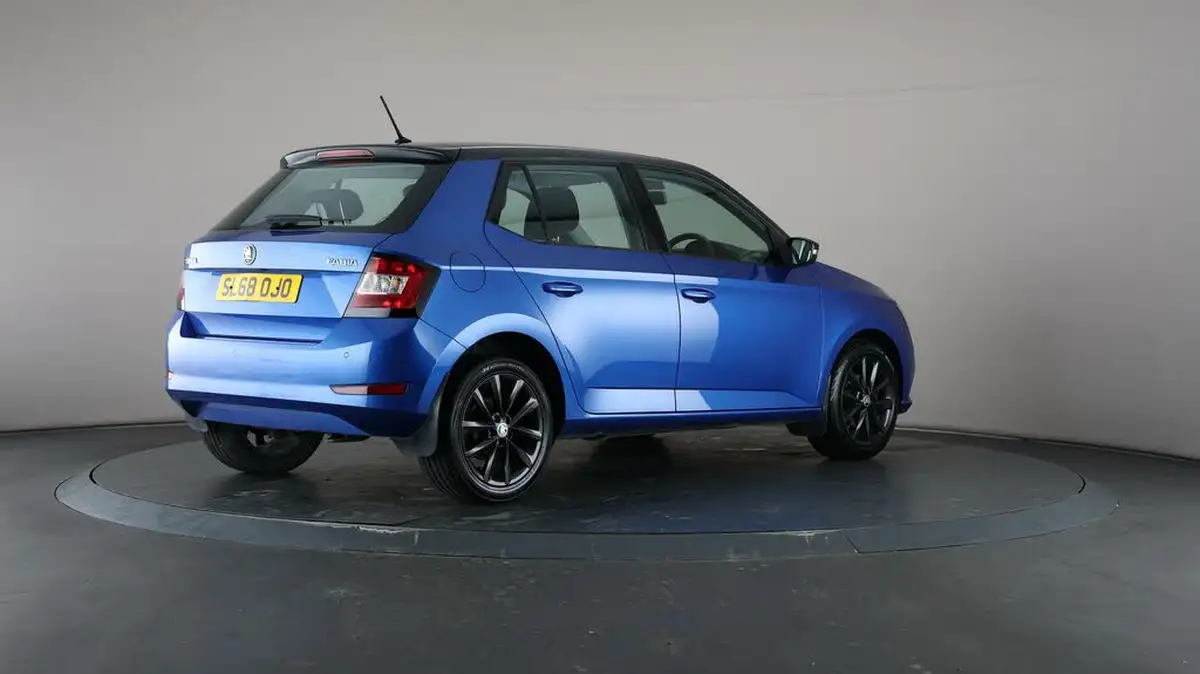 2018-skoda-fabia-10-tsi-colour-edition-big-56
