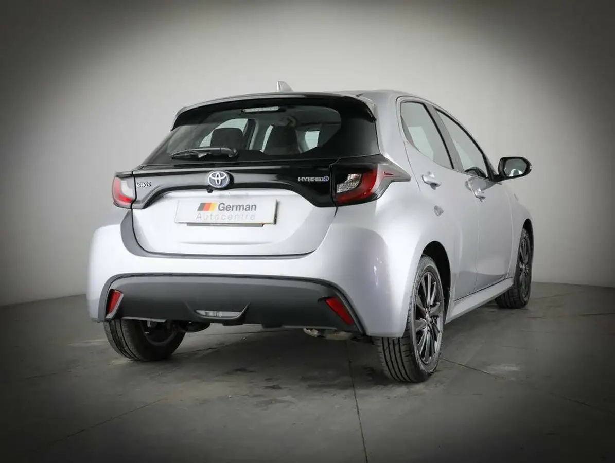 2022-toyota-yaris-15-vvt-i-icon-big-17