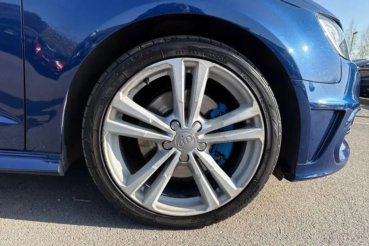 2016-audi-a3-20-tdi-quattro-s-line-184ps-nav-sportback-5d-tronic-big-9
