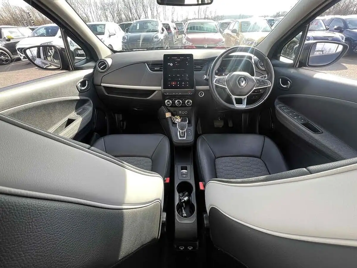 2022-renault-zoe-e-gt-line-big-31