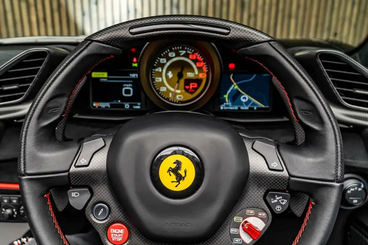 2020-ferrari-488-39-488-spider-big-35