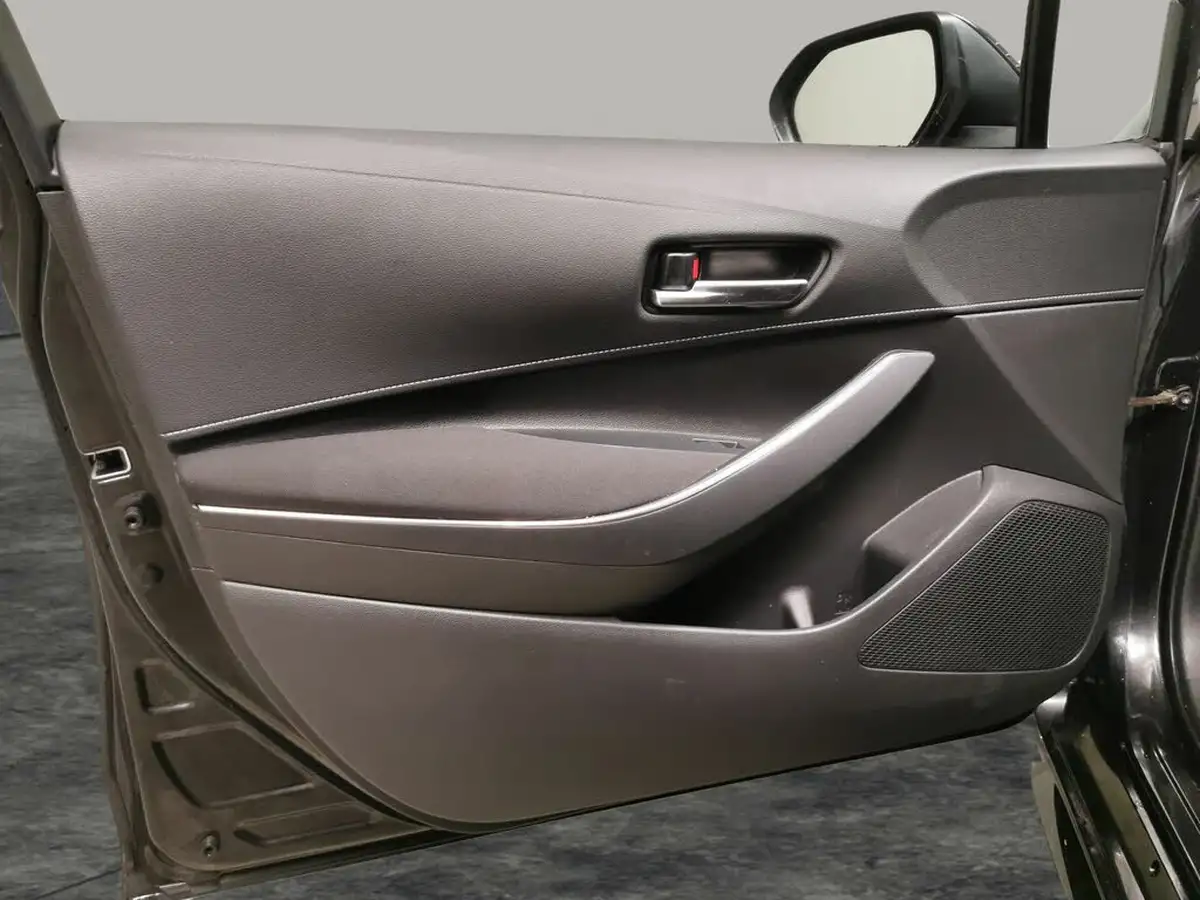 2021-toyota-corolla-18-vvt-i-icon-tech-spare-wheel-touring-sports-5d-big-24