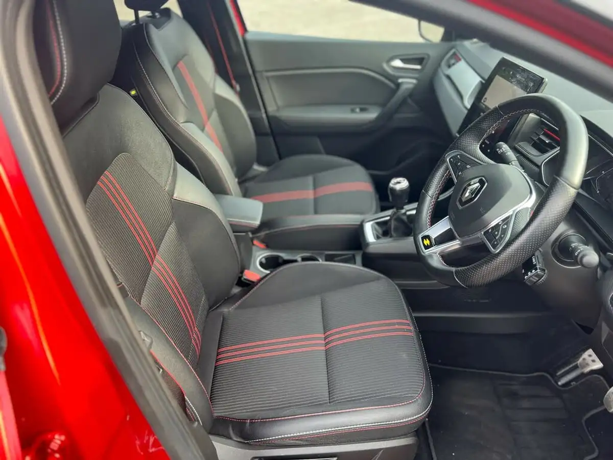 2022-renault-captur-13-tce-rs-line-big-22