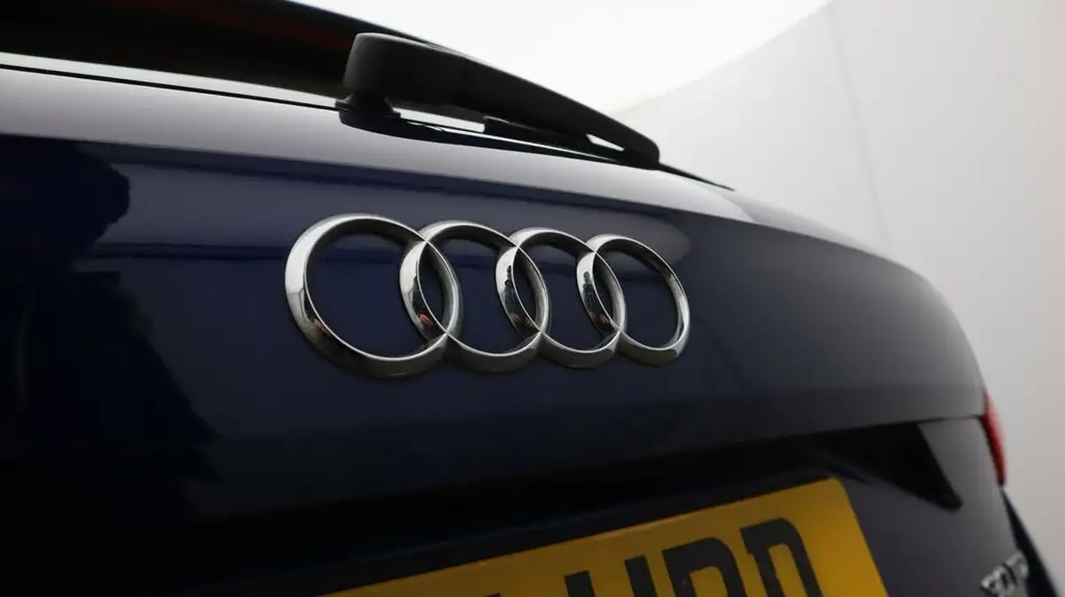 2021-audi-q2-20-30-tdi-s-line-tronic-big-24