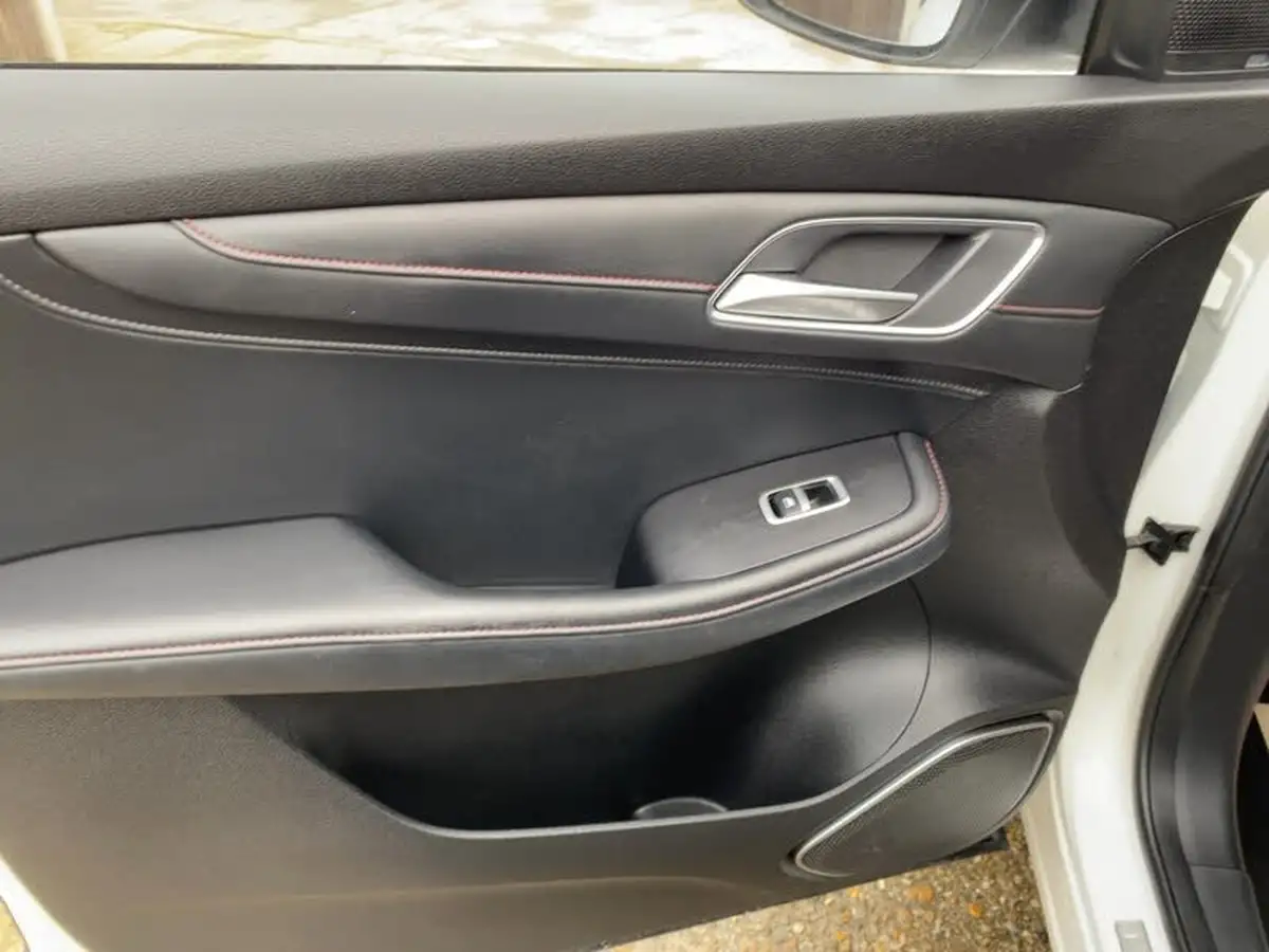 2021-mg-hs-15t-gdi-excite-258ps-plug-in-hybrid-auto-big-17