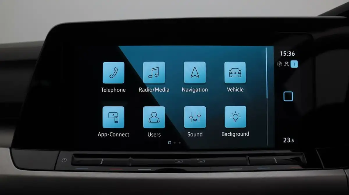 2022-volkswagen-golf-15-tsi-life-150ps-hatchback-big-11