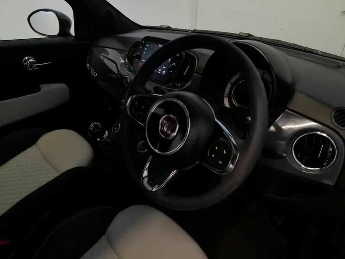 2022-fiat-500-10-dolcevita-big-9