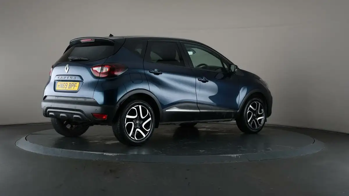 2019-renault-captur-09-tce-iconic-big-7