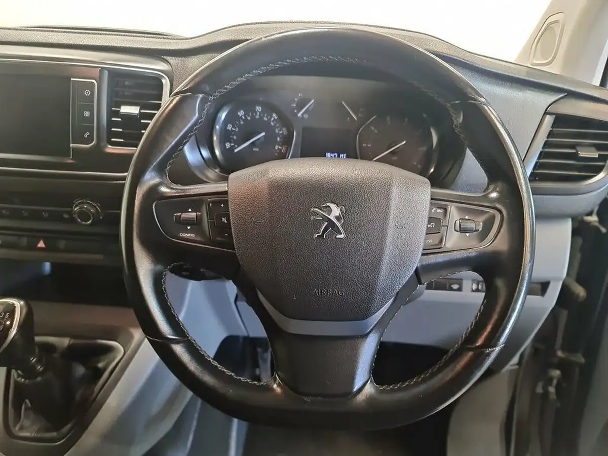 2022-peugeot-expert-20-bluehdi-asphalt-premium-standard-1400-145-big-17