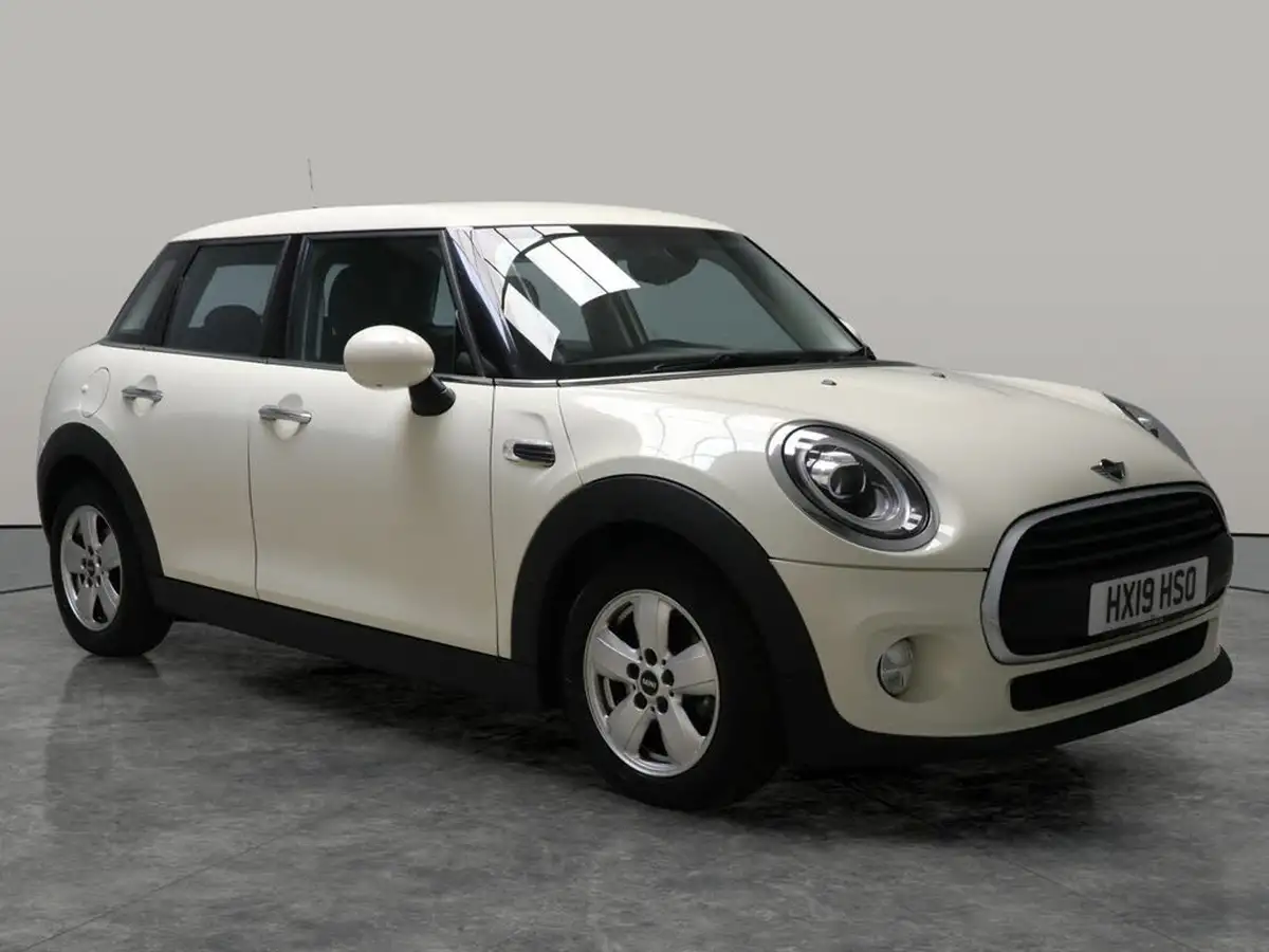 2019-mini-cooper-15-cooper-classic-hatchback-5d-auto-big-4