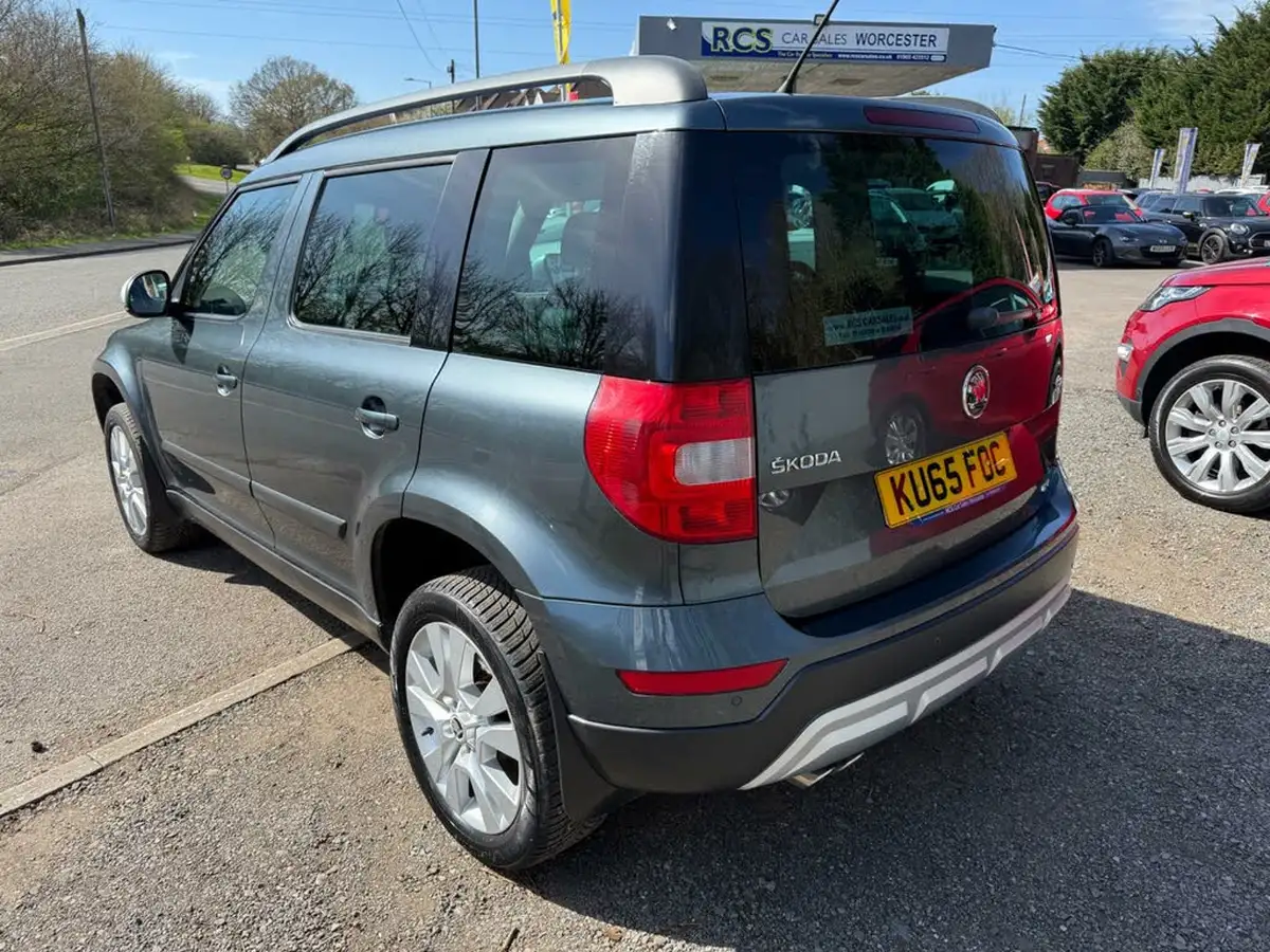 2015-skoda-yeti-outdoor-20tdi-scr-se-l-150ps-4x4-big-4