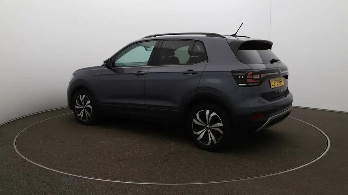 2024-volkswagen-t-cross-10-tsi-black-edition-110ps-big-27