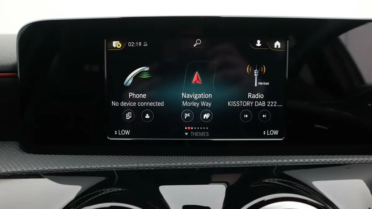 2020-mercedes-benz-a-class-13-a200-amg-line-hatchback-5d-7g-dct-big-11