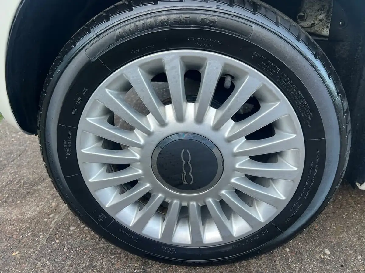 2013-fiat-500-12-lounge-big-52