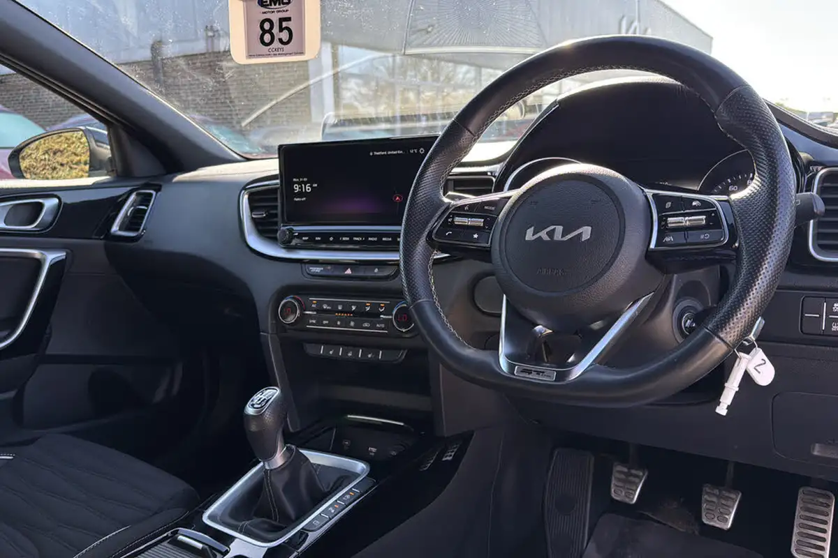 2024-kia-ceed-15-t-gdi-gt-line-158bhp-big-8