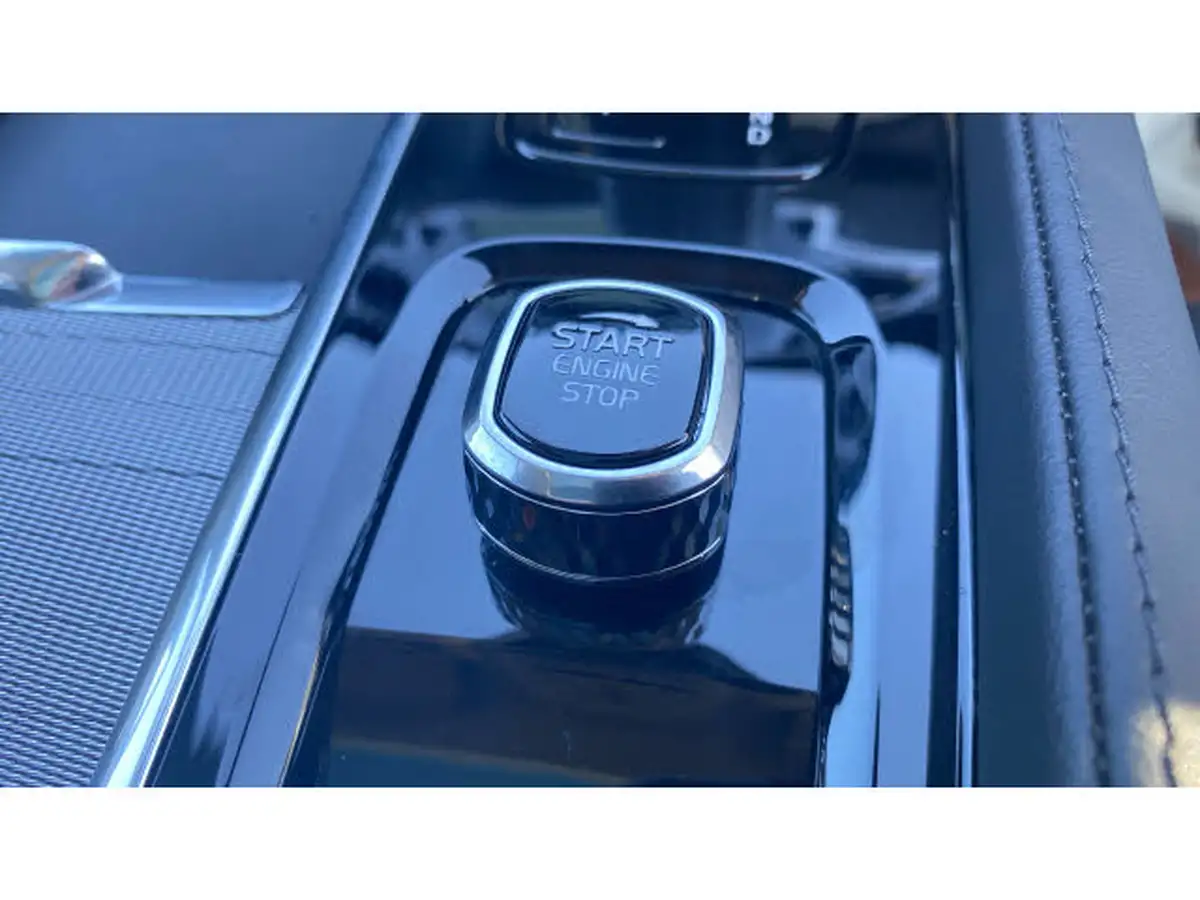 2024-volvo-xc90-20-t8-plus-big-22