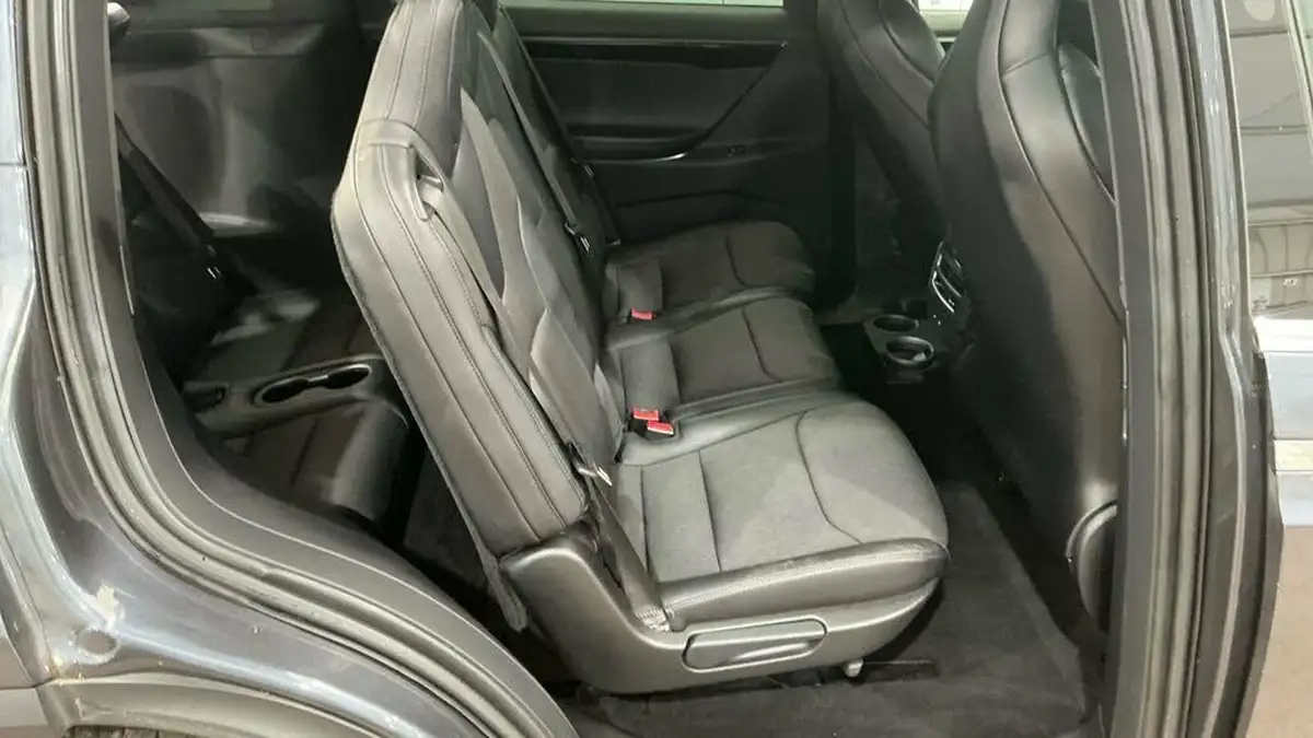 2018-tesla-model-x-e-75d-big-10