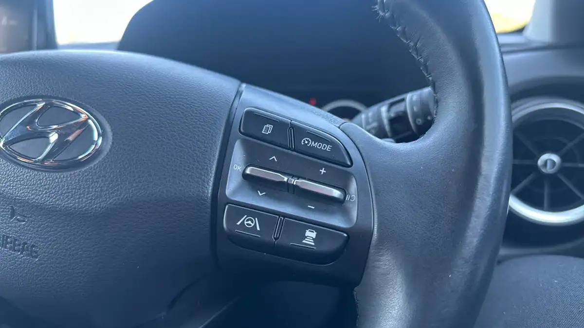 2022-hyundai-kona-16-gdi-premium-big-29