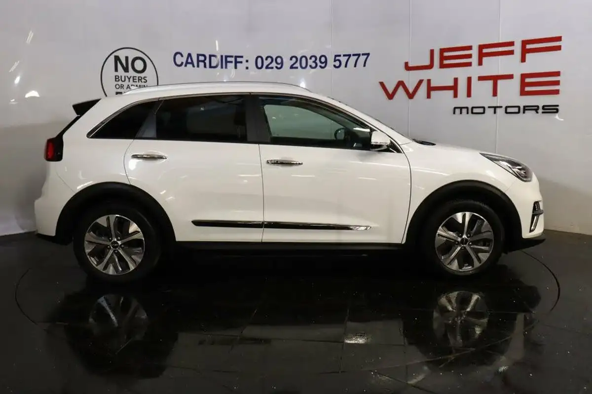 2021-kia-e-niro-ev-4-big-6