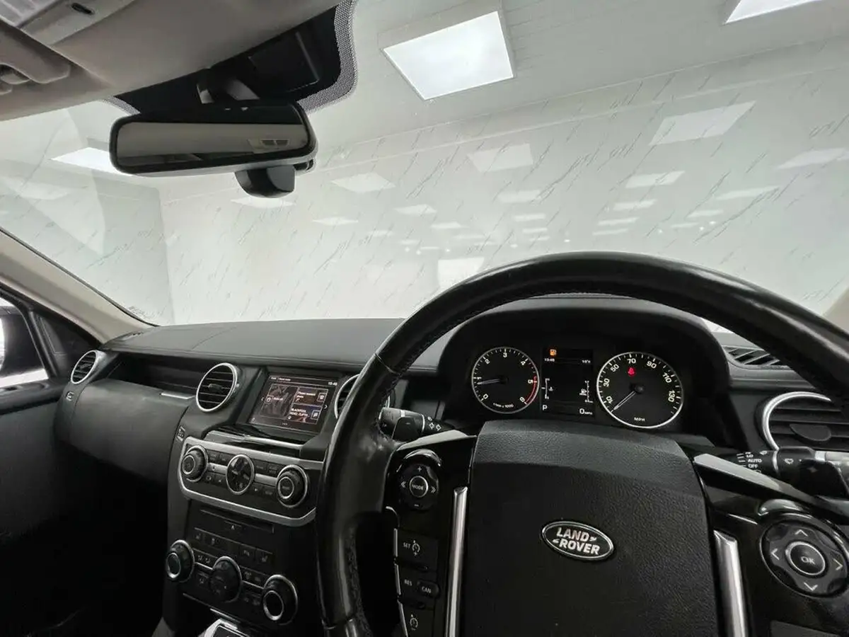 2016-land-rover-discovery-4-30-sd-v6-landmark-big-18
