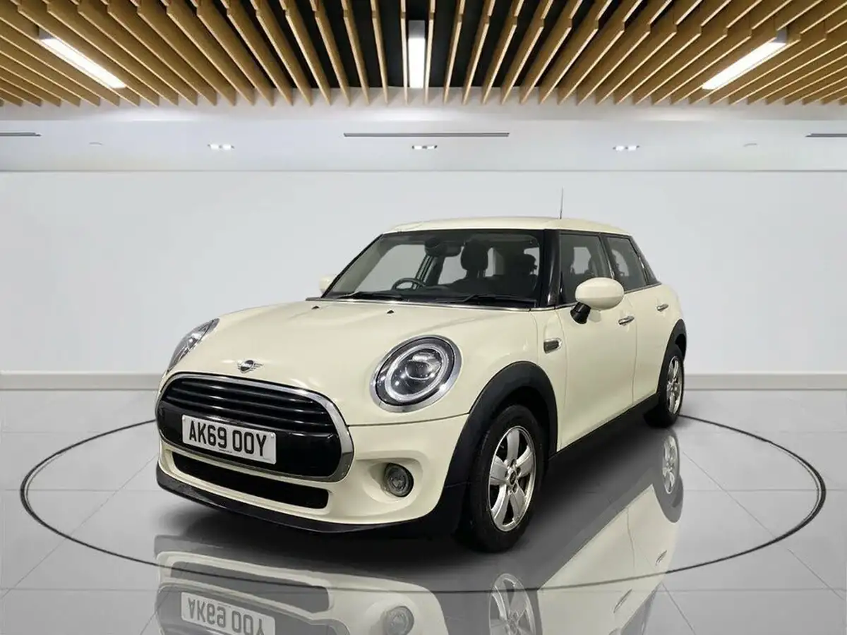 2019-mini-cooper-15-cooper-classic-hatchback-5d-big-3