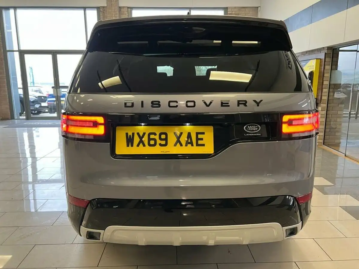2019-land-rover-discovery-30-sd6-landmark-big-5