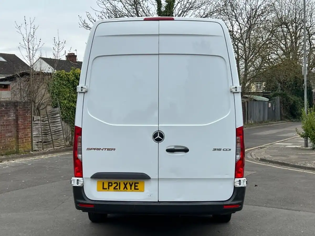 2021-mercedes-benz-sprinter-20cdi-315-l1h1-progressive-150pseu6dt-panel-rwd-eco-gear-360-big-24