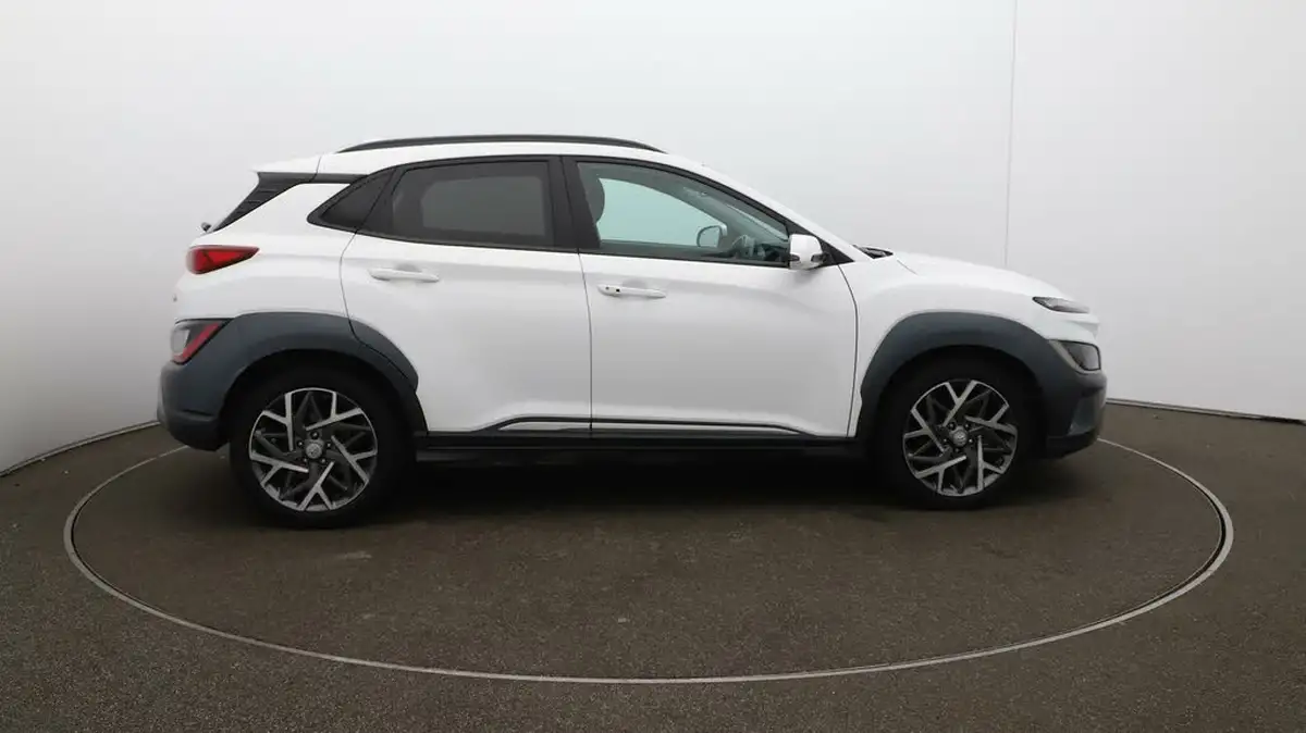 2022-hyundai-kona-16-gdi-premium-big-8