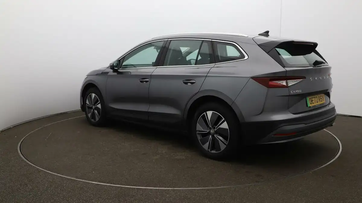 2022-skoda-enyaq-e-60-big-55