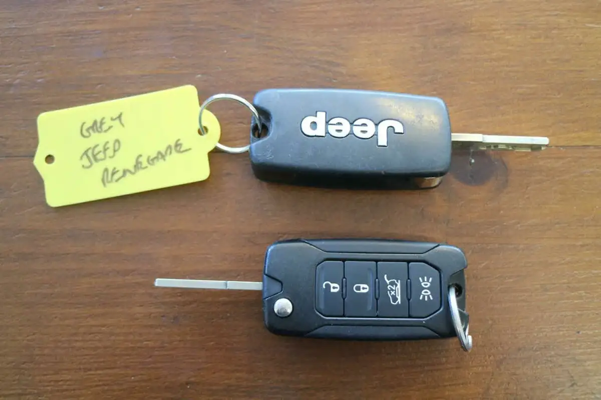 2016-jeep-renegade-14-multiair-ii-longitude-big-52