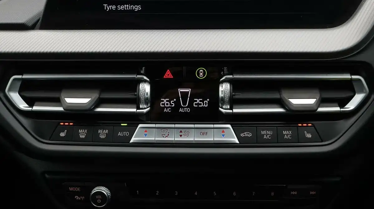 2022-bmw-2-series-15-218i-m-sport-coupe-4d-big-12
