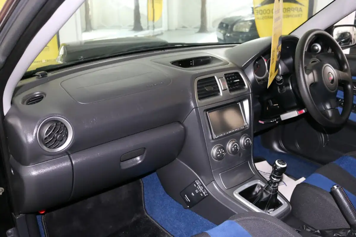 2005-subaru-impreza-big-63