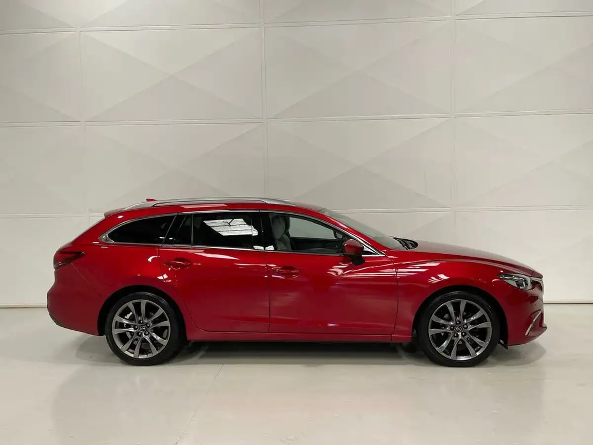 2017-mazda-mazda6-22td-sport-nav-150ps-skyactiv-d-tourer-5d-big-15