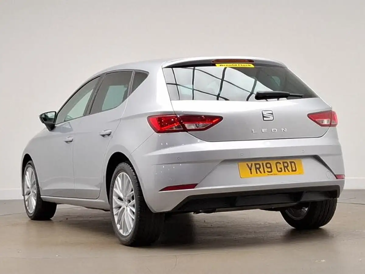 2019-seat-leon-15-tsi-evo-se-dynamic-hatchback-big-1