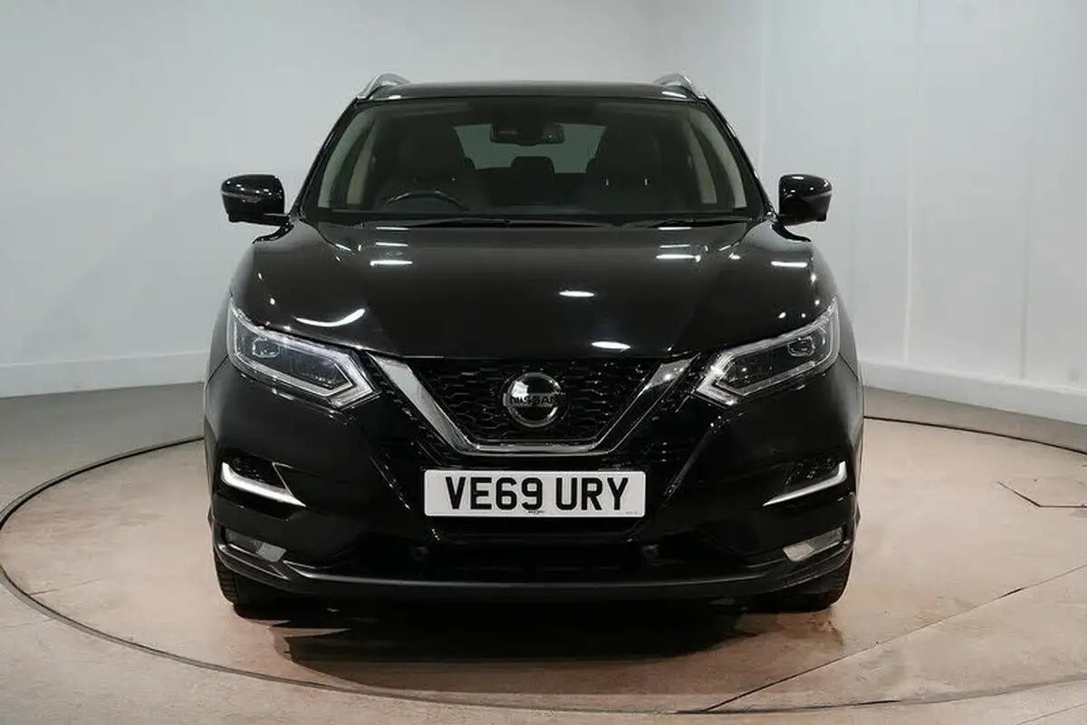 2019-nissan-qashqai-13-dig-t-tekna-160ps-dct-big-2