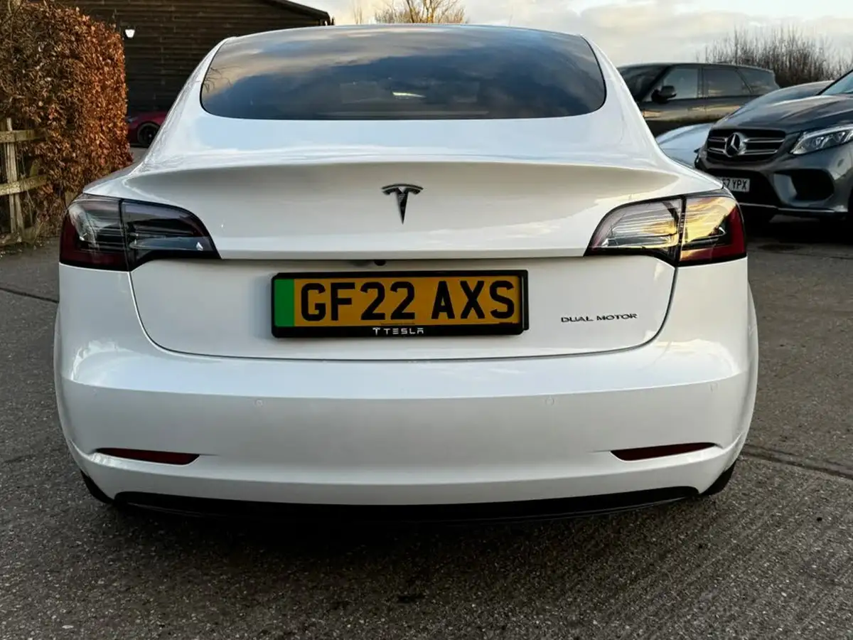 2022-tesla-model-3-e-long-range-big-6