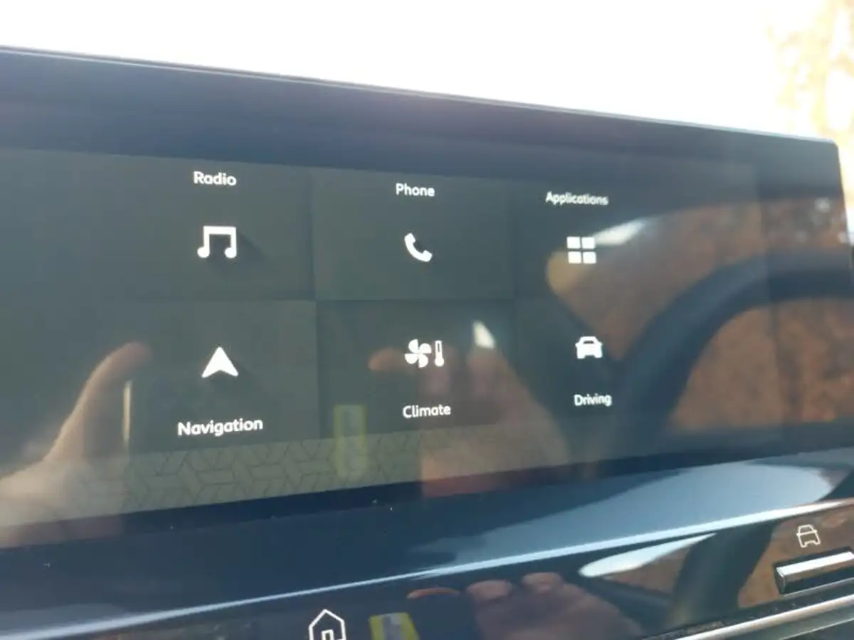 2023-citroen-c4-12-puretech-sense-big-10